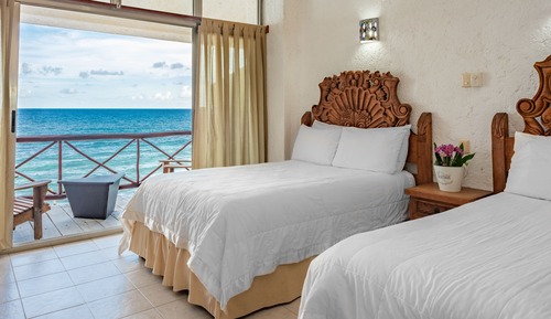 Habitación superior, 2 camas de matrimonio, vistas al mar