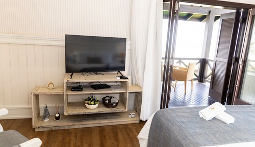 Suite de lujo, 1 cama de matrimonio grande, bañera de hidromasaje, vistas al mar