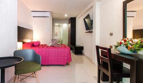 Habitación estándar, 1 cama de matrimonio, patio, vistas a la ciudad