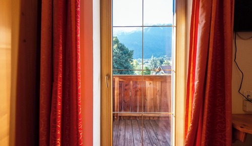 Habitación doble, balcón, vistas a la montaña