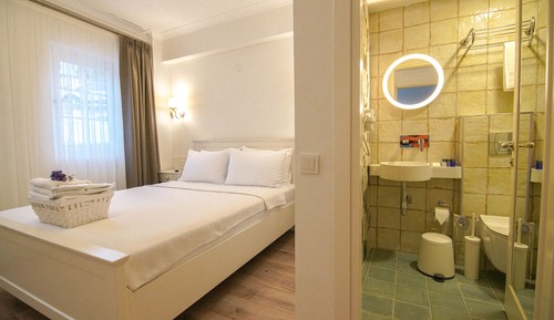 Habitación económica, vistas al jardín, planta baja