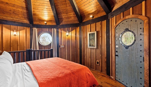 Casa de lujo en un árbol, varias camas, no fumadores, vistas a la montaña