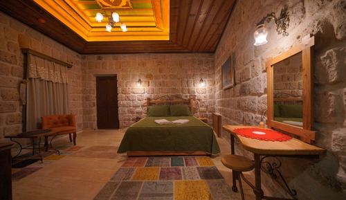 Superior Stone Room - 8