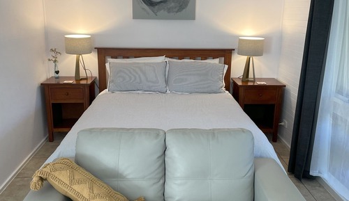 Suite estudio, varias camas, cocina, vistas al jardín