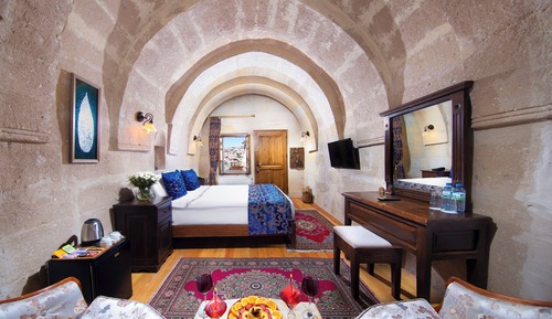 Deluxe Stone Room 101