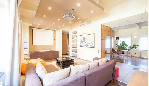 Venus Apartments - Quiet &Spacious Penthouse City Centre