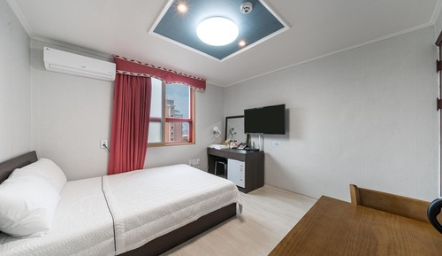 Room (Standard room)