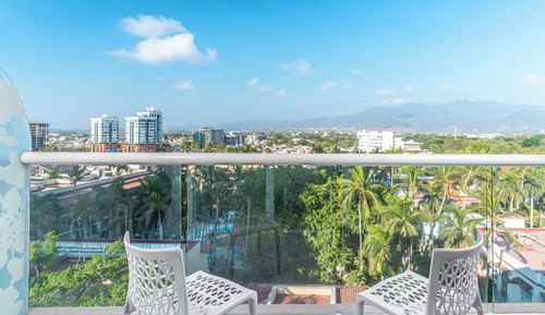 Deluxe Resort View King