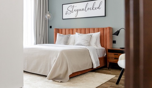 Premium One Bedroom Apartment with Kitchen & Balcony