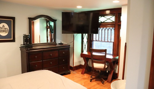 Habitación doble, baño privado (Room 1 Single Queen)