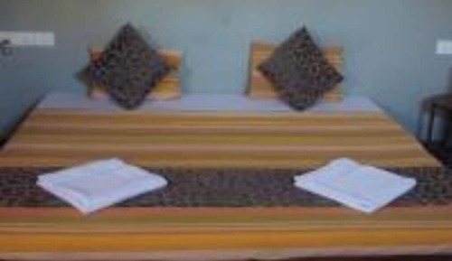 Habitación superior, 1 cama de matrimonio, no fumadores, vistas al jardín