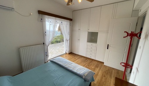 Casa, 3 habitaciones, balcón, vistas al jardín