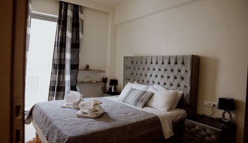 LUXURY ROOM 108