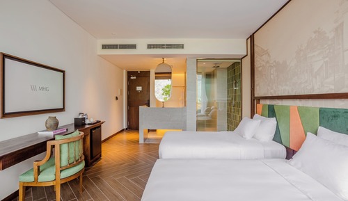 Executive Twin Mountain View