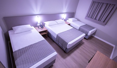 Habitación cuádruple estándar