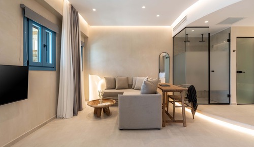 Deluxe Suite with Private Pool & Sea View