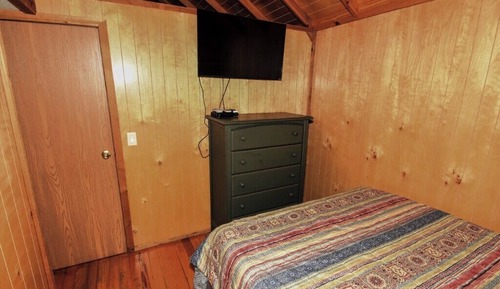 Cabaña tradicional, varias camas (Lake Texoma Cedar Cabin - Striper Kin)