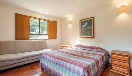 Habitación básica con 1 cama doble o 2 individuales, 1 cama de matrimonio