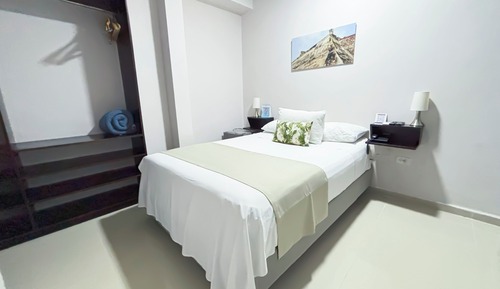 Habitación estándar con 1 cama doble o 2 individuales