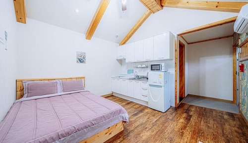 Habitación (Purple Sage)