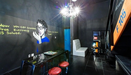 Habitación (F202 black)