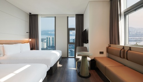 Habitación familiar con 2 camas individuales (Han River View)