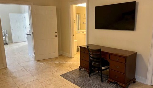 Habitación tradicional doble de uso individual, 2 camas de matrimonio, en la zona del patio