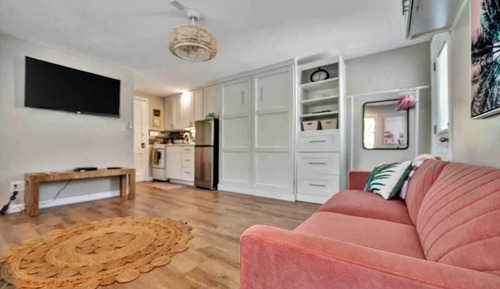 Estudio exclusivo, balcón, vistas a la bahía