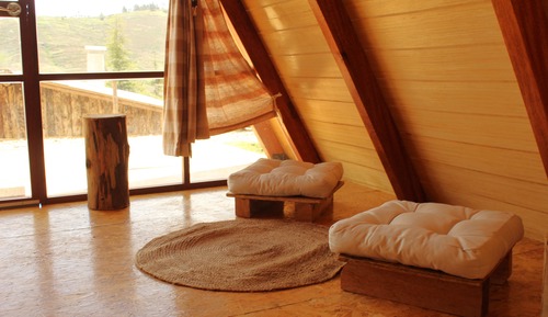 Cabaña estándar, 1 cama doble, patio, vistas a la montaña