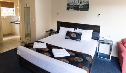 Habitación ejecutiva, 1 cama de matrimonio, no fumadores, cocina básica (Larger Room)