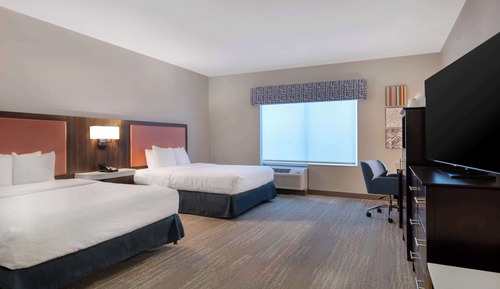 Habitación, 2 camas de matrimonio, accesible para personas con discapacidad, bañera