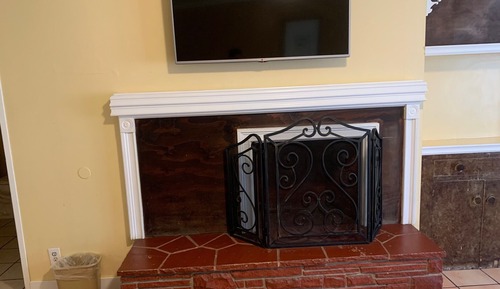 Double Queen, Disability Accessible