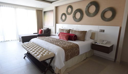 Honeymoon Suite Ocean View Diamond Club