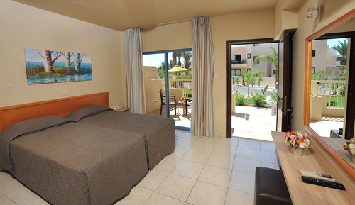 One Bedroom Apartment