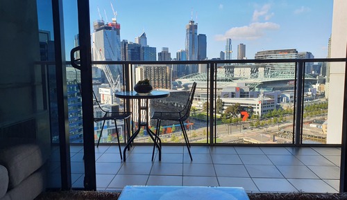 Apartamento, 2 habitaciones, cocina, vistas parciales al mar