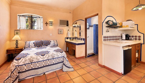 Suite estudio junior, 1 cama de matrimonio