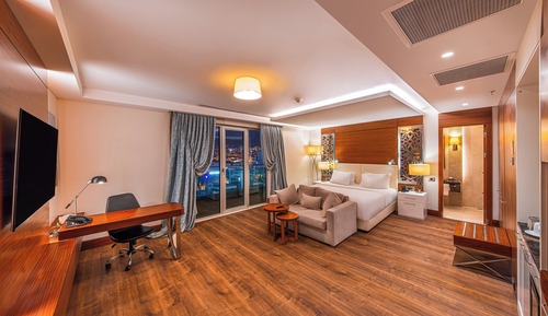 Suite, 1 cama de matrimonio grande, fumadores, bañera de hidromasaje