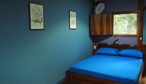 Apartamento familiar, baño privado, vistas al jardín (Classic Family Room)