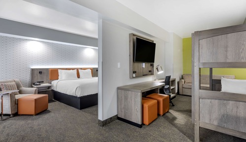 Suite, varias camas, no fumadores, balcón (with Sofabed)