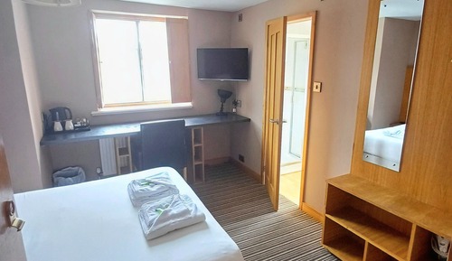 Habitación económica doble, baño privado