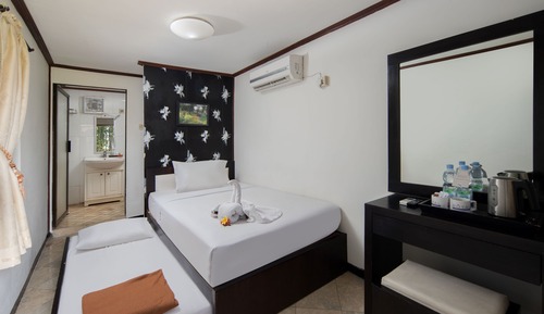 Habitación superior, vistas al jardín