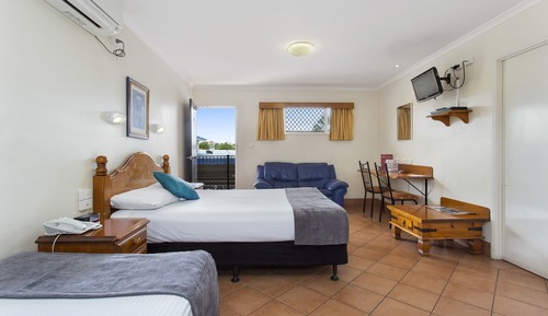 Habitación Deluxe, varias camas, bañera de hidromasaje