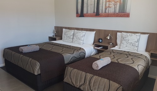 Estudio familiar, no fumadores, cocina básica