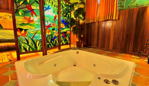 Suite de luna de miel, bañera de hidromasaje, vistas al lago