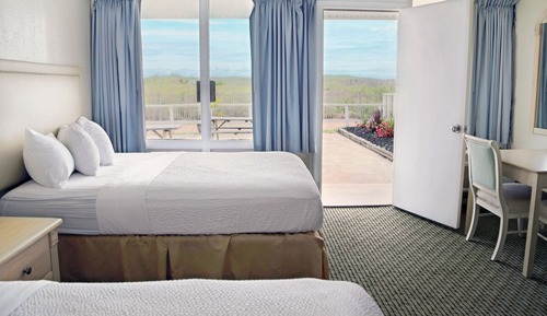 Habitación estándar, 2 camas dobles, frente a la playa