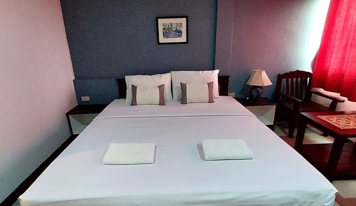 Deluxe Double or Twin Room