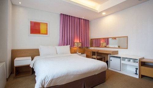 Habitación estándar doble (Bigger than most in Seoul)