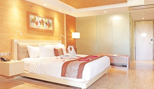 Whirpool Suite Room 