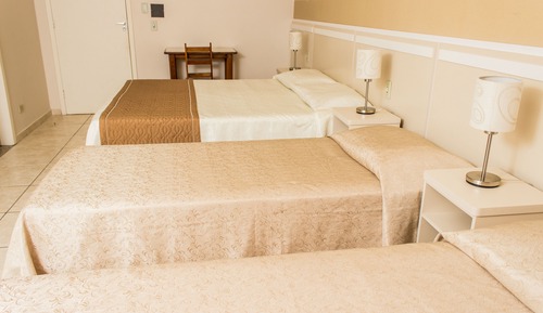 Habitación cuádruple básica