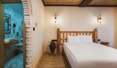 Habitación estándar con 1 cama doble o 2 individuales